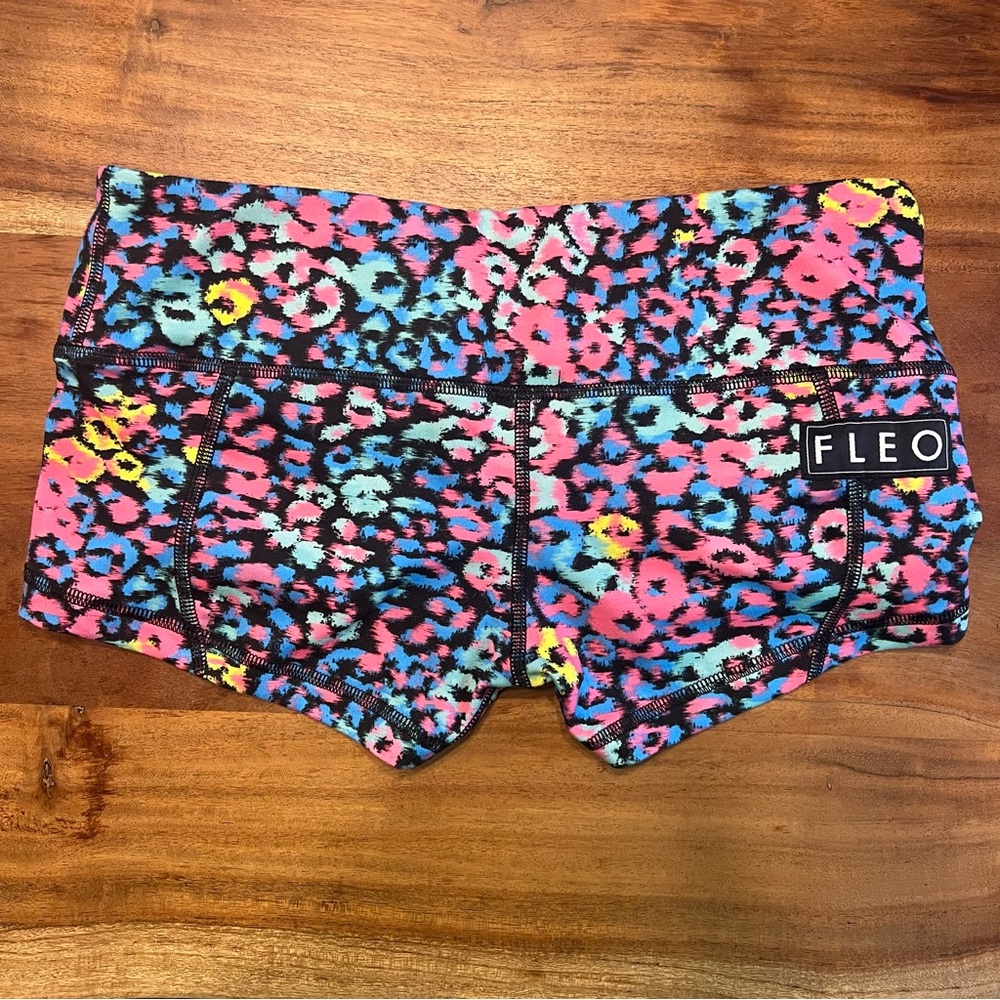 EUC Fleo shorts, Miami Leopard LRC, size small